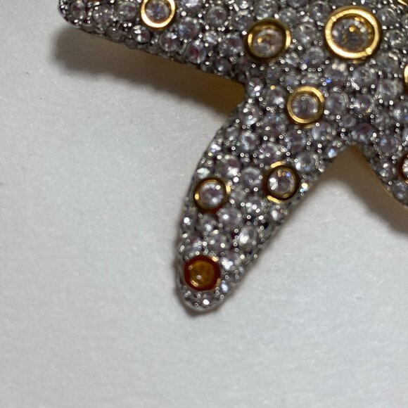 Swarovski Clear Crystal Goldtone Starfish Pin Brooch Swan Signed READ - Picture 4 of 5